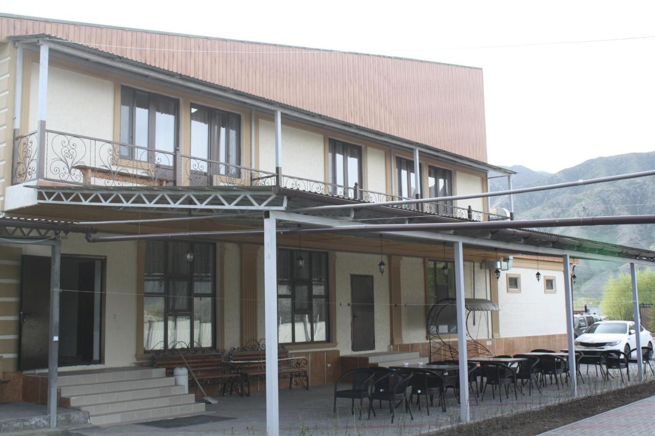 Saty Guest House Eksteriør bilde